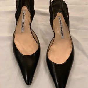 Manolo Blahnik Carolyne Slingback Pump in Black, Sz 7